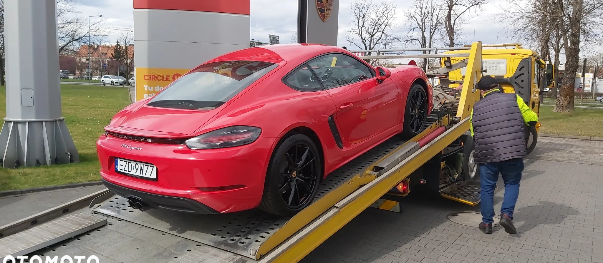 Porsche 718 Cayman cena 389999 przebieg: 9, rok produkcji 2023 z Pabianice małe 254